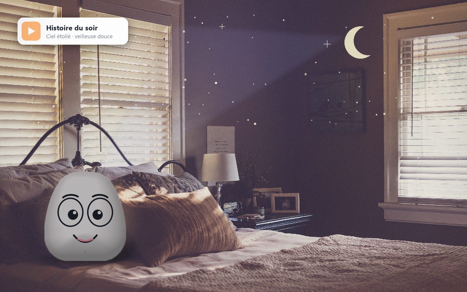 Côme projecting a starry sky in a child's bedroom